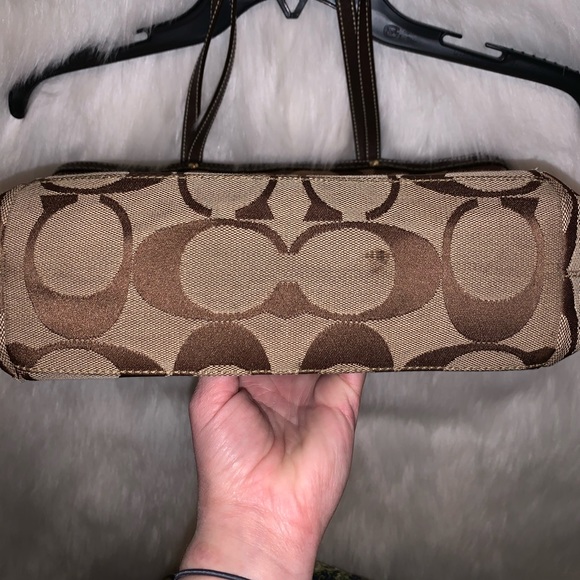 Coach purse - Picture 4 of 5